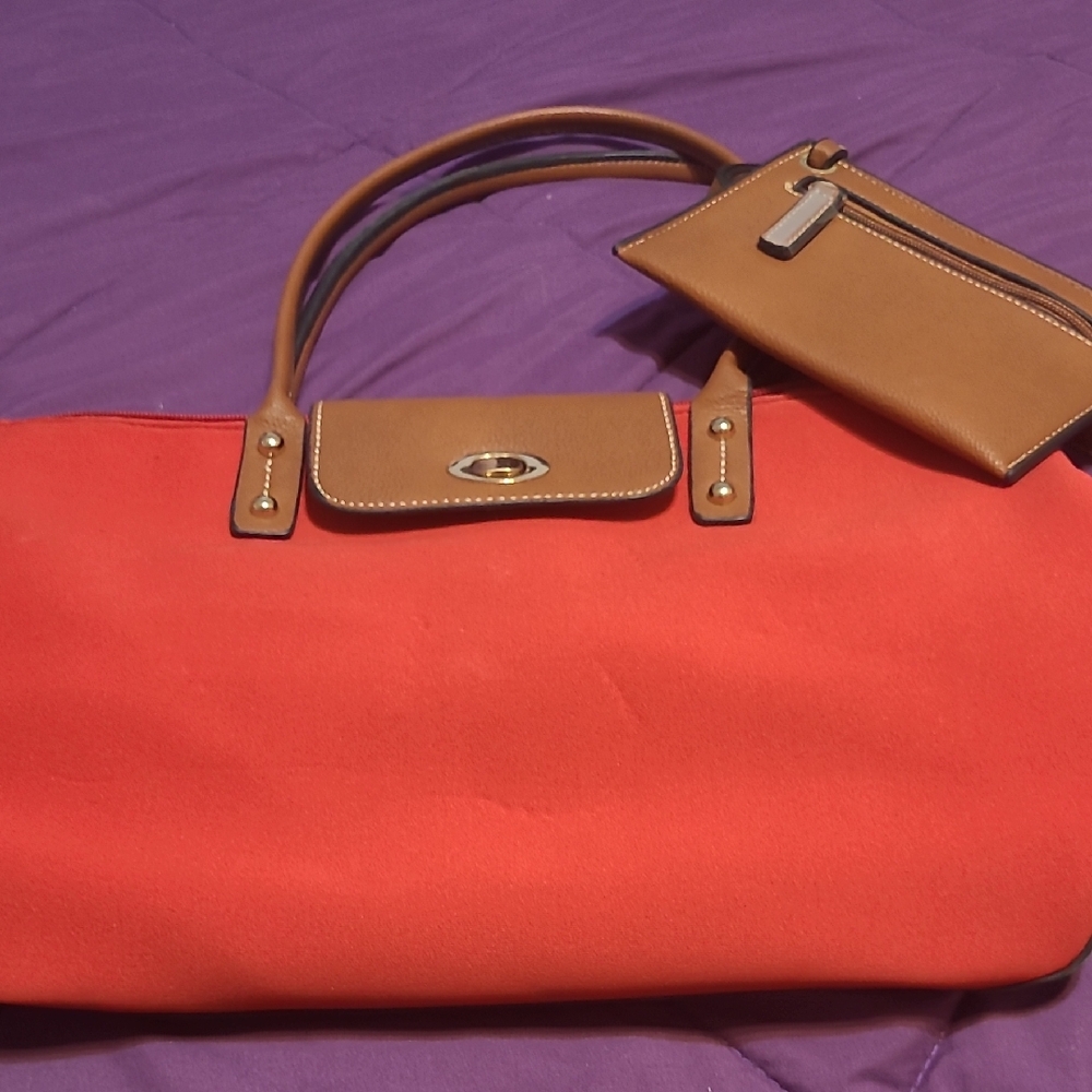 Black Rivet Red and Tan Shoulder Bag Set